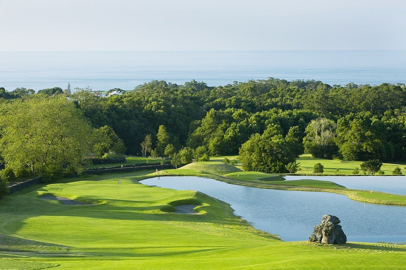 Golf with ocean views in São Miguel