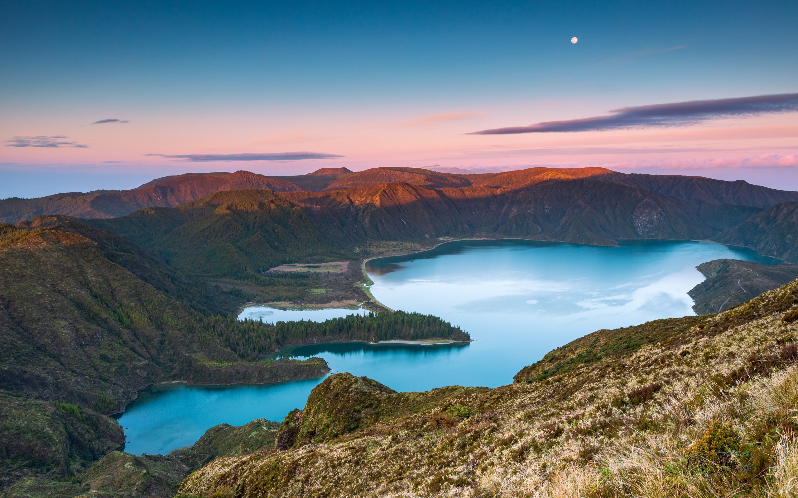 Panoramic view over Lagoa do Fogo crater lake